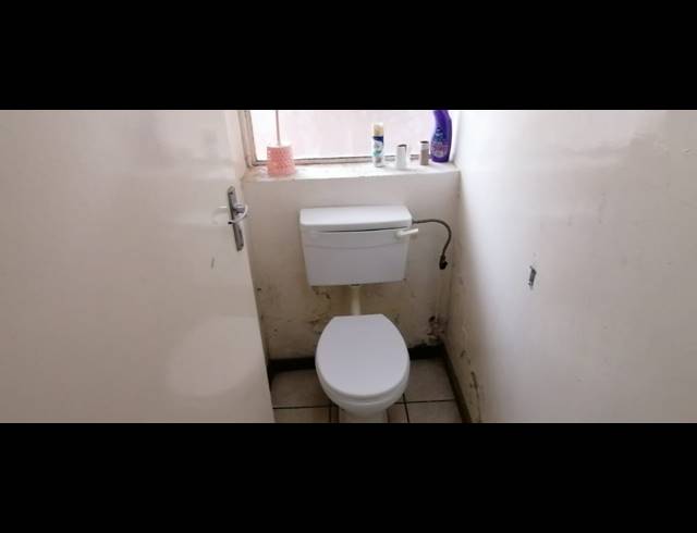 2 BEDROOM FLAT FOR SALE IN ELANDSHEUWEL